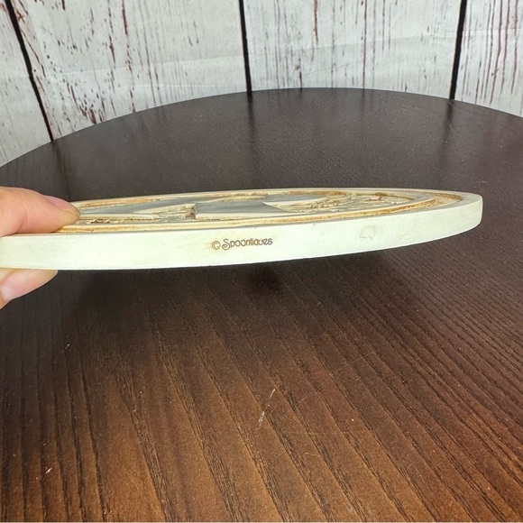 Decorative Monogrammed Wall Plaque - Ivory and Gold - Picture 6 of 7